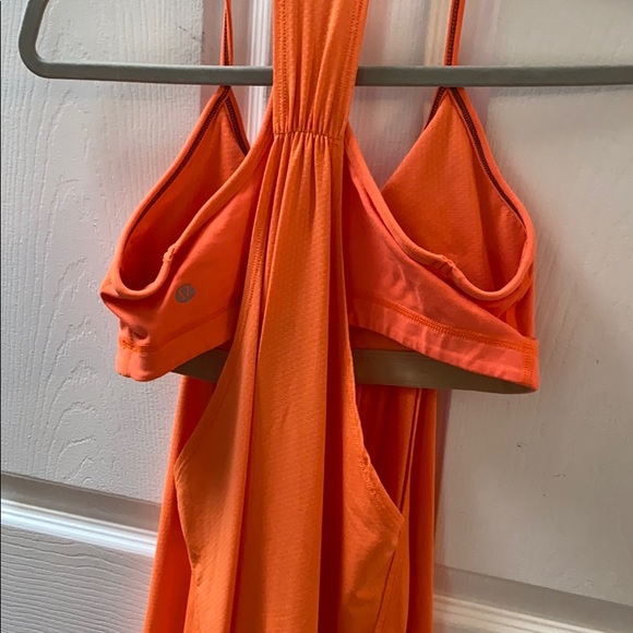 Lululemon built in tank top - Picture 2 of 2